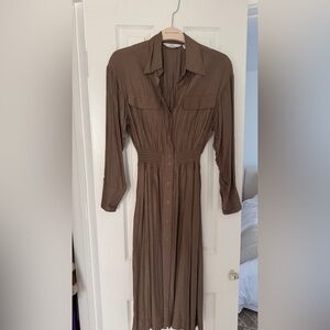 & Other Stories Elegant Brown Button-Down Dress